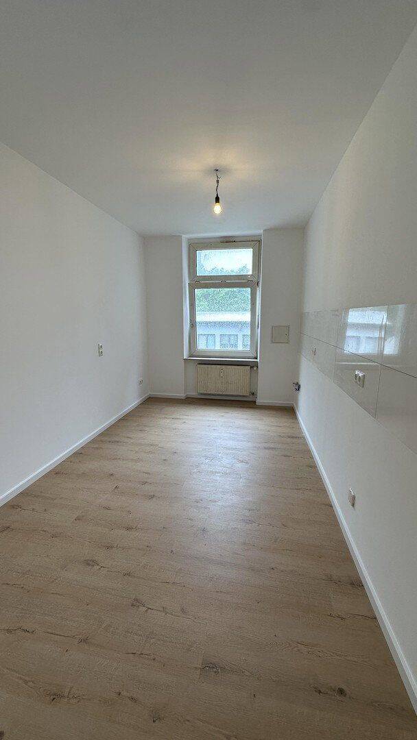 Frisch sanierte Eigentumswohnung mit Altbaucharme in ruhiger Gegend von Wuppertal – Wuppertal – Vorschaubild 5