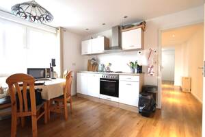 Trier City: 2 ZKB-Wohnung mit ca. 58 m² WFL und modernem Duschbad direkt in der Innenstadt – 54290 Trier – Vorschaubild 4
