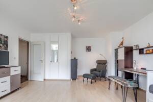 Feldmoching: Möbliertes 1-Zimmer Apartment nähe Lerchenauer See - bald frei – 80995 München – Vorschaubild 2