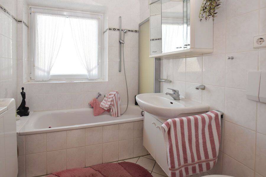 Helle 3-Zimmer-Wohnung mit Wintergarten und Aufzug in Wolfsburg! – Wolfsburg – Vorschaubild 6