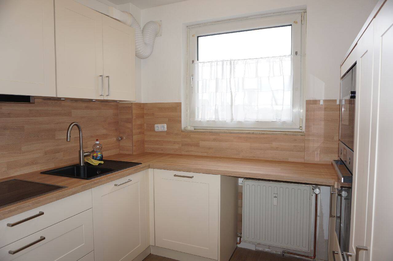 Vermietete 3-Zimmer-Wohnung mit Balkon, Einbauküche und Garage in Leverkusen-Steinbüchel – Leverkusen – Vorschaubild 4