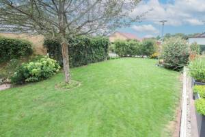 Gehoben und gepflegt: Modernisiertes 4-Zi.-EFH in Leipzig-Schönau mit Garten und Garage – 4205 Leipzig – Vorschaubild 3