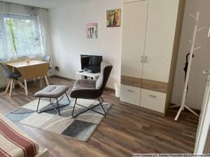 Aachen-City: Schick möbl. 1-Zi-App. mit Balkon in ruhiger City-Lage, nahe Uni; Stellplatz vorh. – 52064 Aachen – Vorschaubild 2