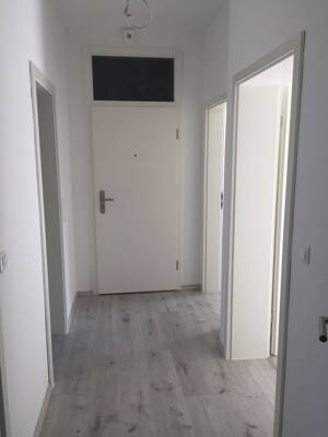 Helle renovierte Altbauwohnung 3-Zimmer, KDB im Essener Süden, von privat ab 09/2026 – 45257 Essen – Vorschaubild 2
