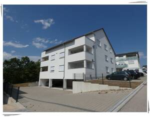 Moderne 3-Zimmer-Wohnung mit Balkon und Einbauküche in Feuchtwangen – 91555 Feuchtwangen – Vorschaubild 1