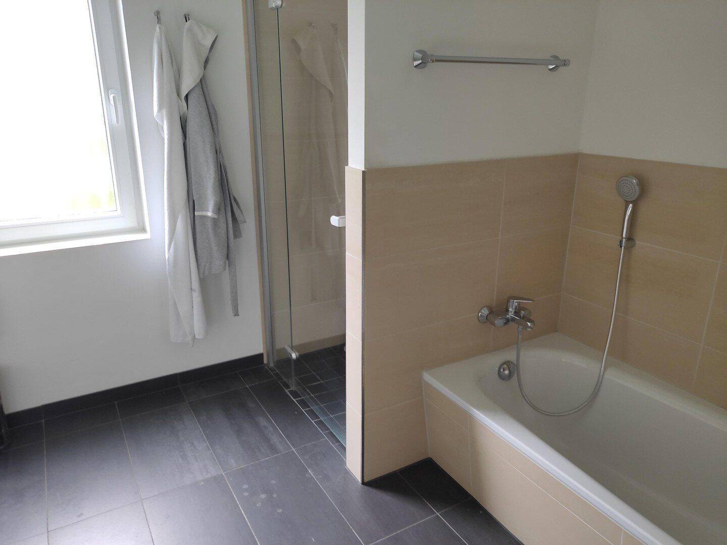 Komfort-Wohnun Bj. 2014 (ca. 80 qm) / Barrierefrei / Kleve-Materborn / hochwertige Möbel. – Kleve – Vorschaubild 8