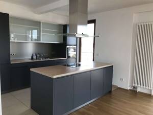 Großzügige 4-Zimmerwohnung mit Balkon und Loggia im Westend – 60323 Frankfurt am Main – Vorschaubild 7