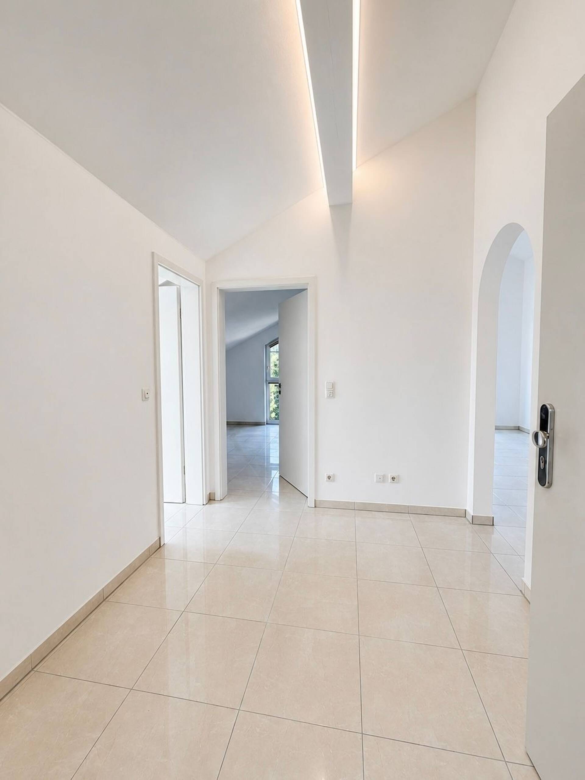 Dachgeschosswohnung in 82041 Oberhaching mit 68,78 m² kaufen