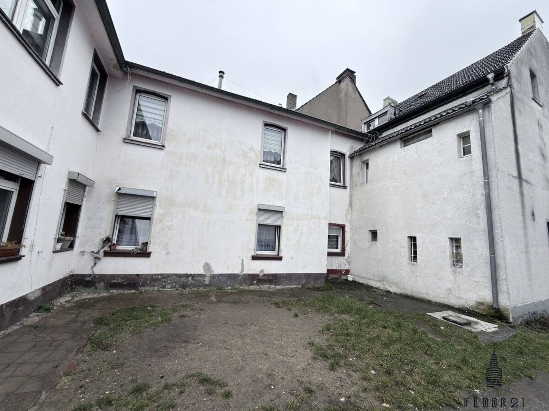 Mehrfamilienhaus in 51067 Köln mit 388 m² kaufen
