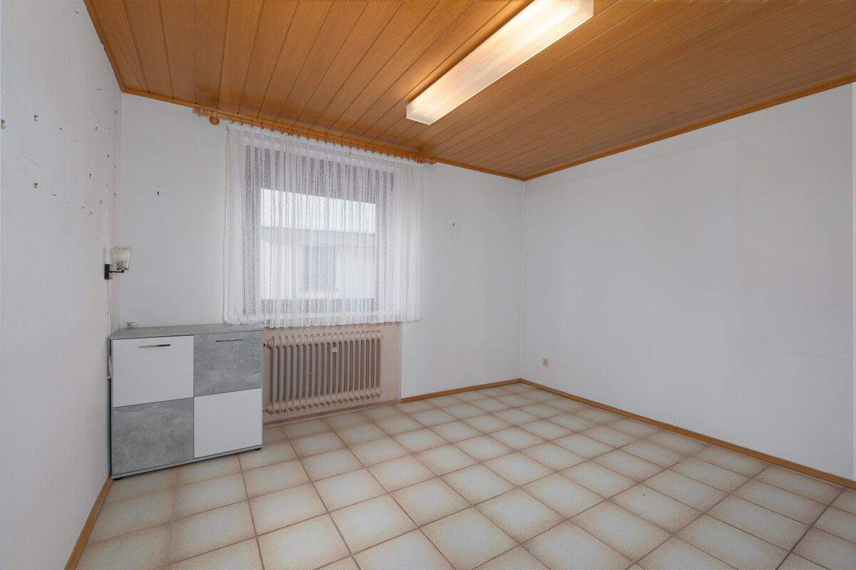 Zweifamilienwohnhaus! Gute Aufteilung! – Pforzheim – Vorschaubild 9