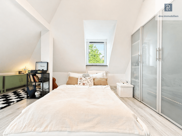 Dachgeschosswohnung in 51107 Köln mit 52,3 m² kaufen