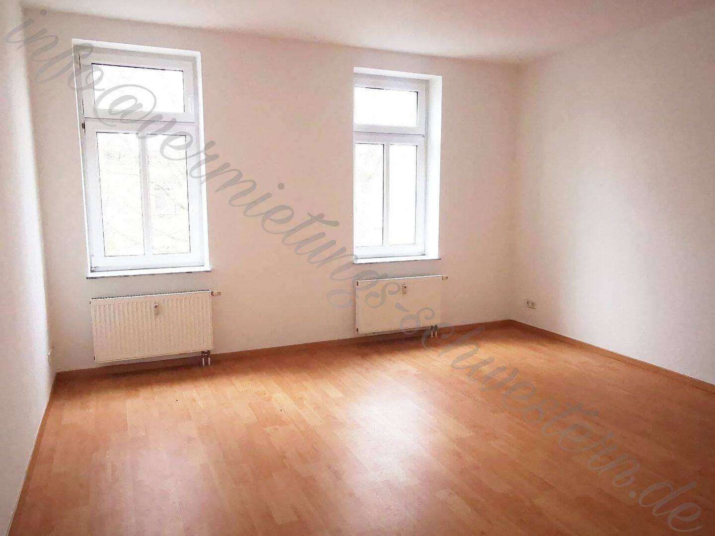 3 Zimmer- besonderes geschnittene Altbauwohnung in ruhiger Lage mit viel Platz – Chemnitz – Vorschaubild 5