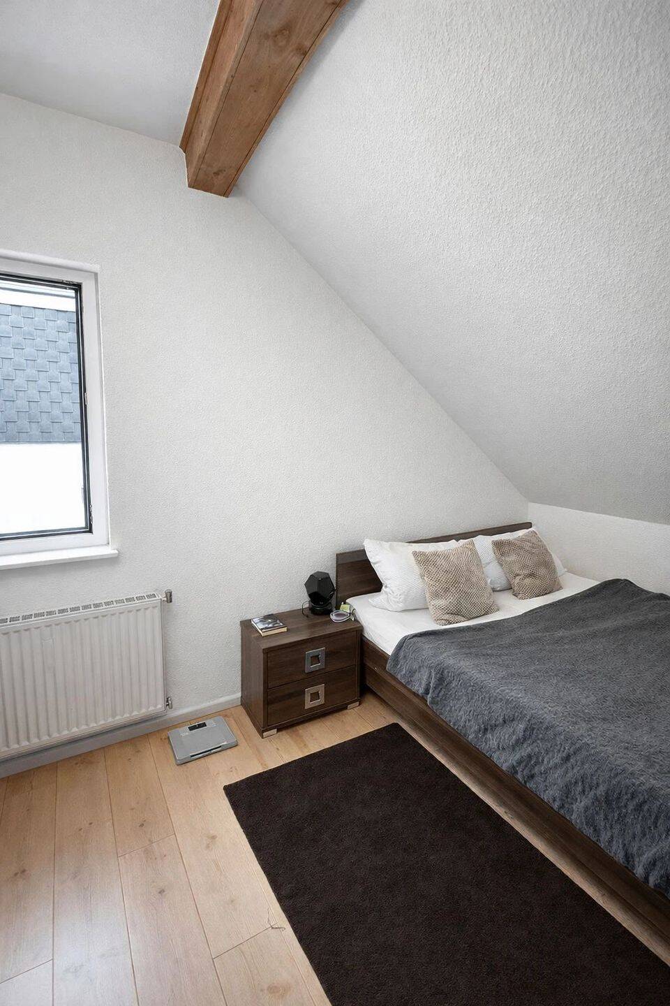 Helle, ruhige 2 Zimmer Dachgeschosswohnung Duisburg Buchholz – Duisburg – Vorschaubild 8