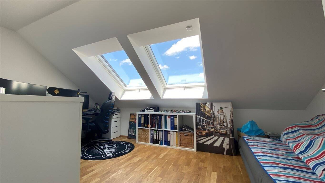 MODERNE 3,5-ZIMMER DG-WOHNUNG MIT LOGGIA, LIFT, TG-STELLPLATZ UND PV-ANLAGE – Neu-Ulm – Vorschaubild 8
