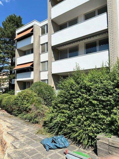 Freie 3-Zimmer-Wohnung mit neuen Fenstern in Nürnberg-Laufamholz – sofort bezugsbereit – Nürnberg – Bild 1 von 9