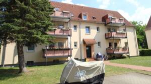 4-Zimmer-Wohnung mit 2 Bädern und 2 Balkonen