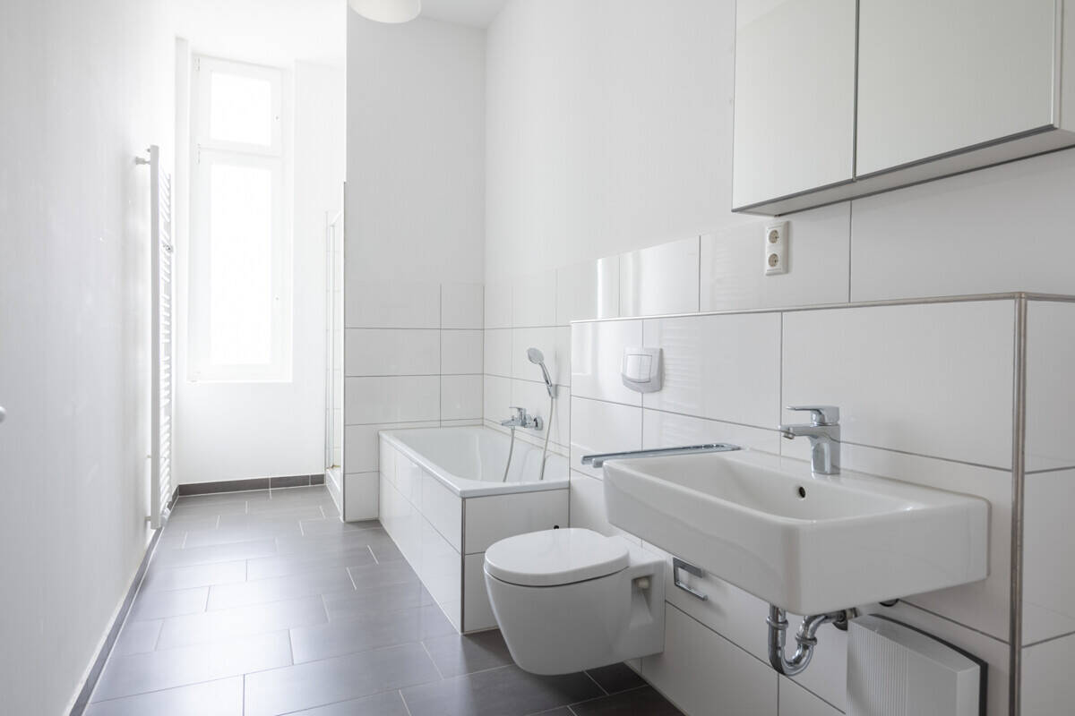Bezugsfrei: Sonnige, ruhige Altbau-Wohnung mit EBK & Tageslicht-Badezimmer im beliebten Friedenau – Berlin – Vorschaubild 6