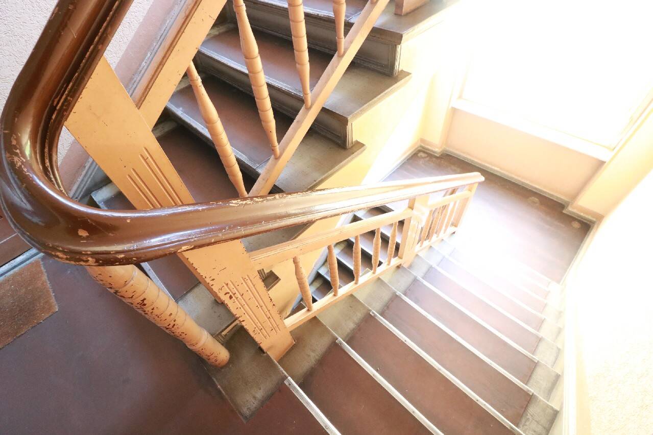 Kapitalanlage mit Stil! Vermietete Altbauwohnung mit Balkon im exklusiven Villenviertel! – Berlin – Vorschaubild 4