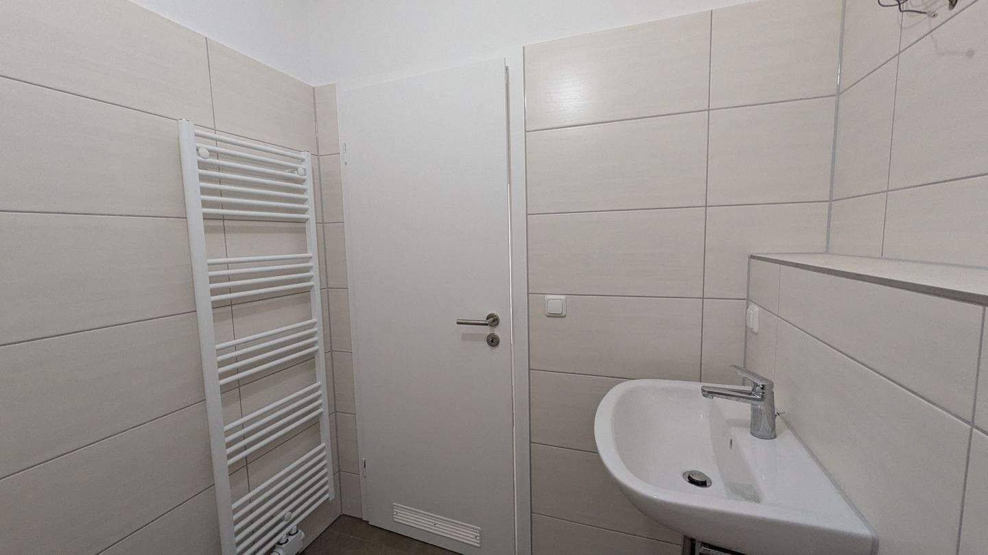 Helle gemütliche Wohnung mit Blick in die begrünte Umgebung – Dresden – Vorschaubild 7