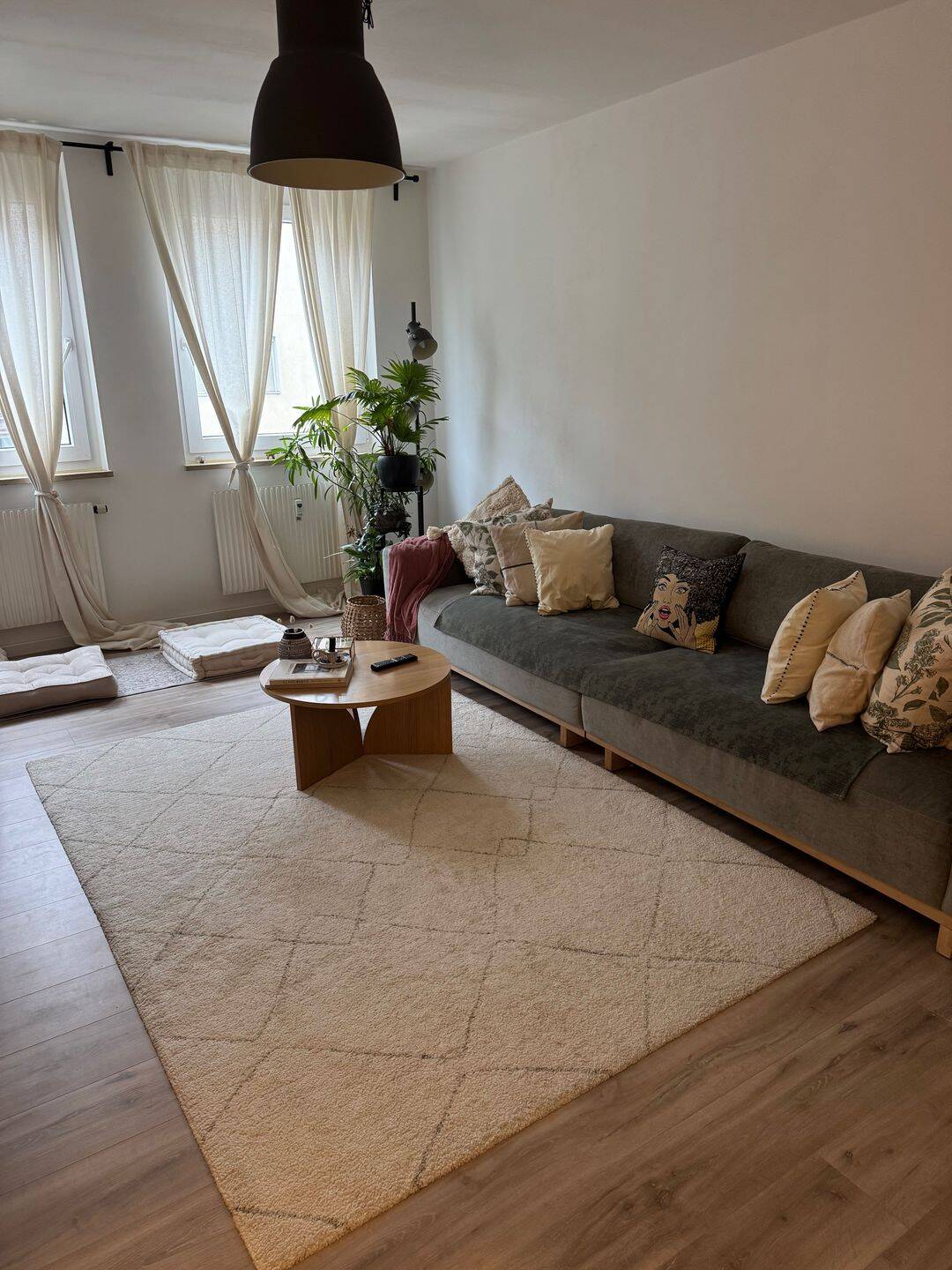 HELLE, ATTRAKTIVE 3-ZIMMER WOHNUNG, KÜCHE UND TIEFGARAGENSTELLPLATZ. DIREKT VON EIGENTÜMER – Nürnberg – Vorschaubild 2