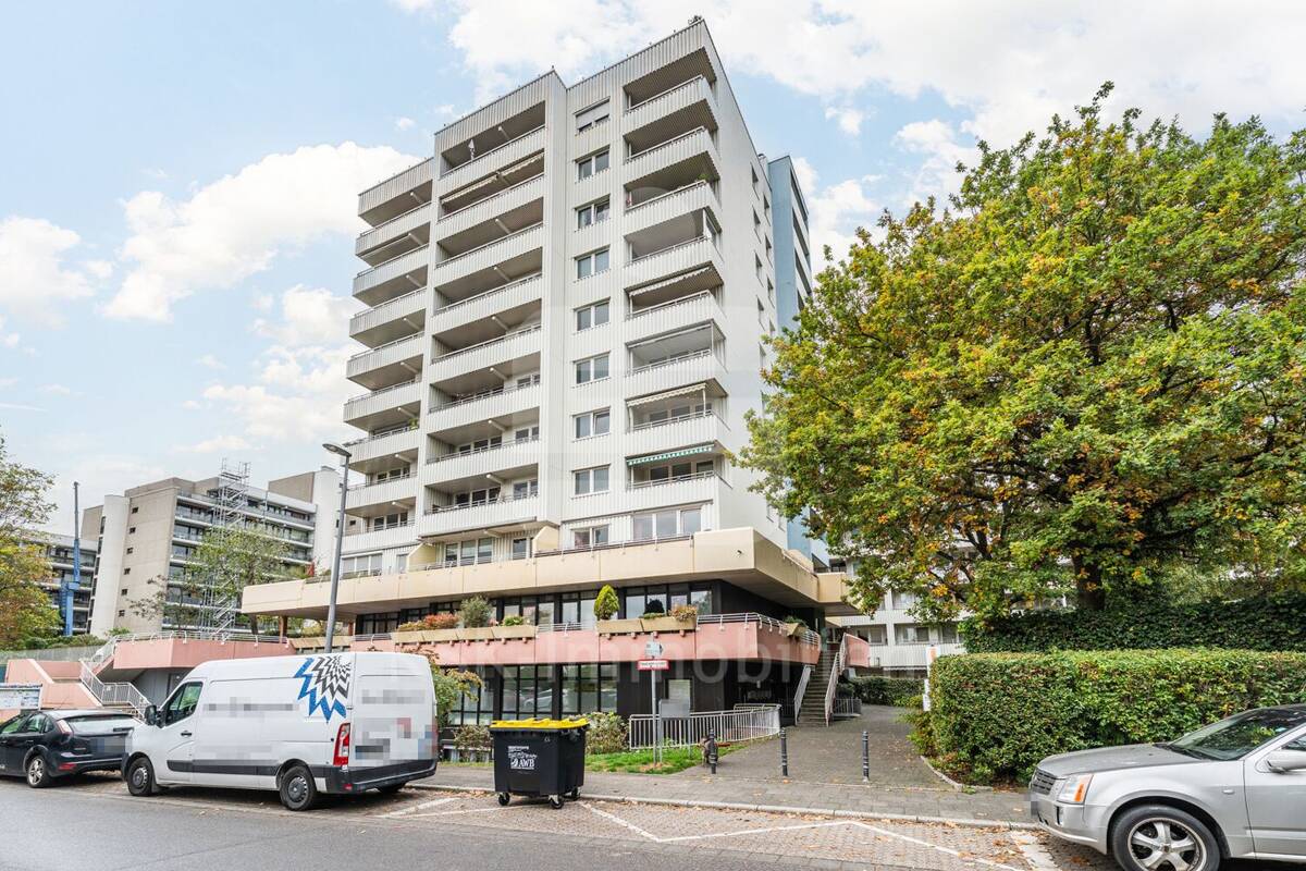 Renditeobjekt mit ca. 137,7?m² Wohnfläche und attraktiver Mieteinnahme in Köln-Junkersdorf! – 50858 Köln – Bild 1 von 7