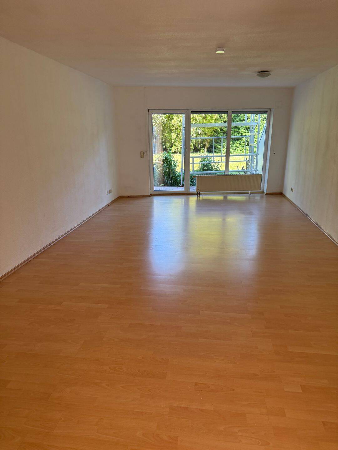 Schöne, ruhige, helle, 2,5 Zimmerwohnung mit großer Terrasse und Gartenblick – Mannheim – Vorschaubild 2