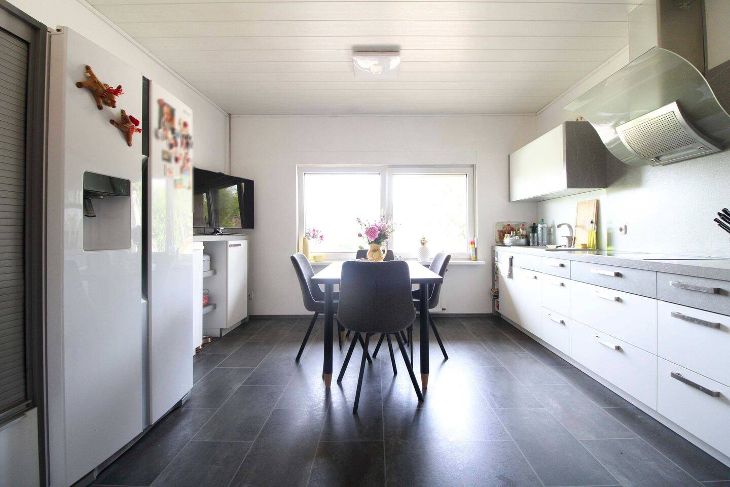 Modernisiertes Einfamilienhaus mit weitläufigem Garten und exklusivem Poolbereich – Magdeburg – Vorschaubild 5