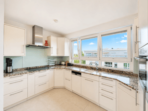 Wohnen über den Dächern von München-Obermenzing - 4-Zimmer-Wohnung mit Penthouse-Charakter – 81245 München – Vorschaubild 8