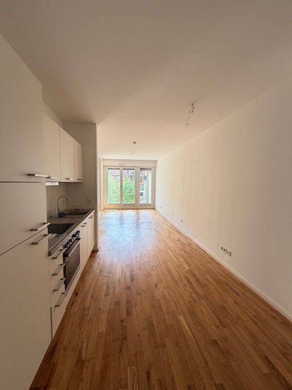 Zentrale 2-Raum-Wohnung mit Einbauküche und Balkon