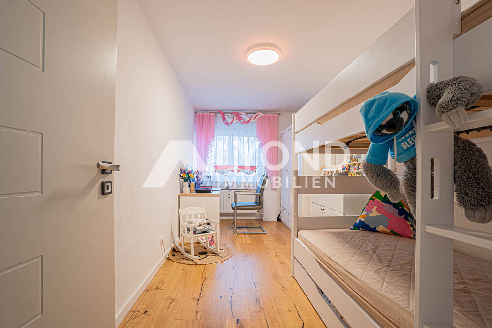 Diese schöne 4 Zimmer Wohnung sucht Sie als neuen Eigentümer! – Neu-Ulm – Vorschaubild 5