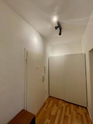 möbliertes Erdgeschoss Appartement ab Oktober verfügbar – 40599 Düsseldorf – Vorschaubild 6