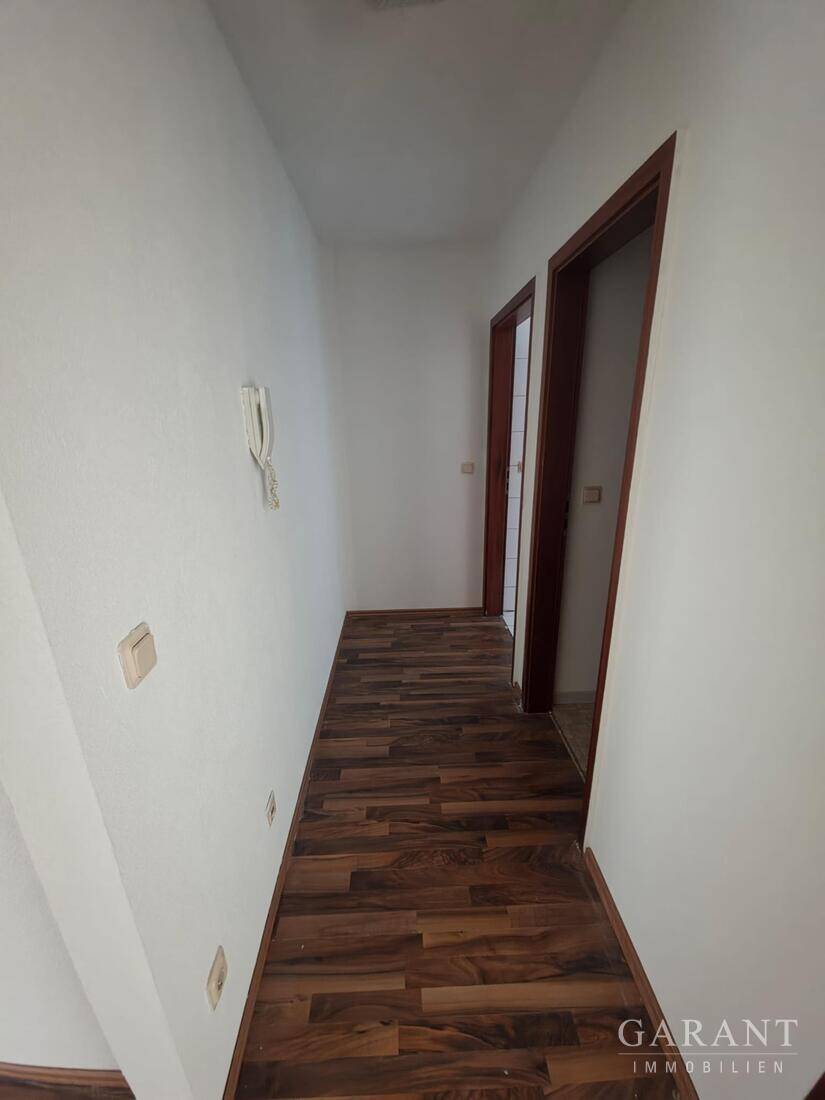 Attraktive 2-Zimmer-Wohnung mit Balkon und Duplex-Stellplatz in zentraler Lage – Pforzheim – Vorschaubild 8