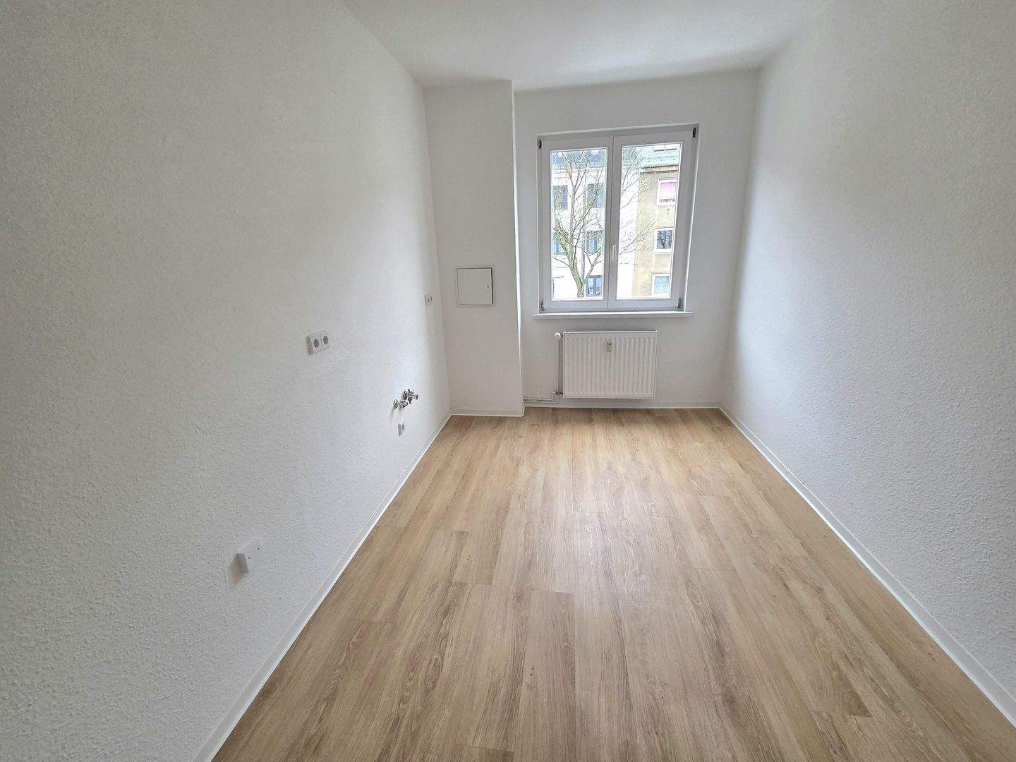 Praktisch geschnittene 2-Zimmer-Wohnung mit Loggia! – Chemnitz – Vorschaubild 5