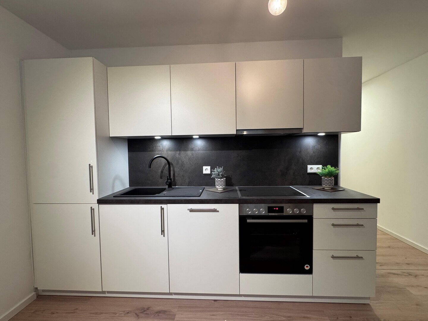 **2 Monate mietfrei** 3-Zimmer-Wohnung mit Balkon und Einbauküche – Nürnberg – Vorschaubild 2