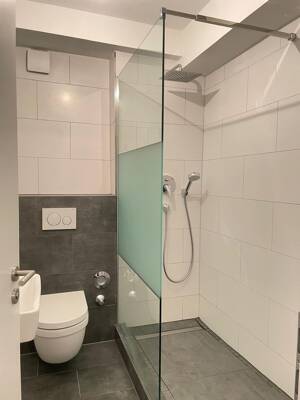 Helle, modernisierte 2-Zimmer-Wohnung mit Balkon in zentraler Lage von Köln-Nippes – 50733 Köln – Vorschaubild 7
