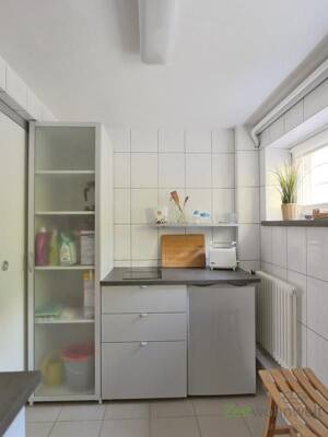 (EF1315_M) Erfurt: Brühlervorstadt, kleines möbliertes 2-Zimmer-Apartment mit Terrasse, an Wochenendheimfahrer – 99094 Erfurt – Vorschaubild 8