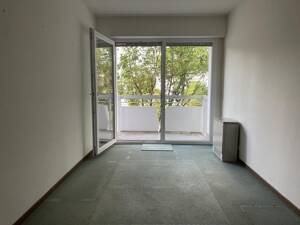 FREI! Renovierungsbedürftige Wohnung Nahe Zentrum und Bahnhof – 82131 Gauting – Vorschaubild 6