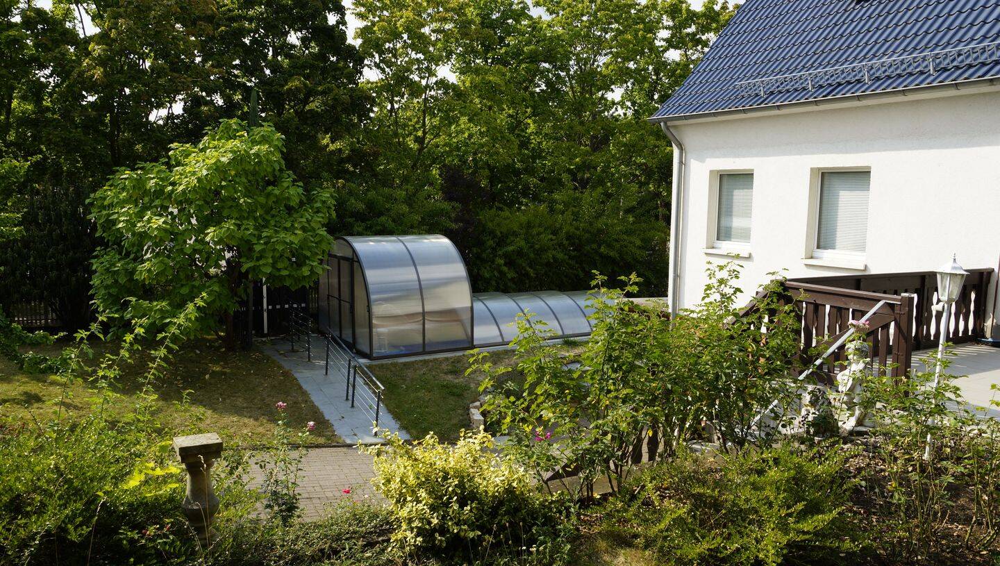 Einfamilienhaus mit großem Grundstück, Garten, Pool, Sauna & Garage – Erfurt – Vorschaubild 5