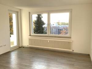Helle und sanierte 3 Zimmer-Wohnung mit Einbauküche in Baumheide – 33609 Bielefeld – Vorschaubild 2