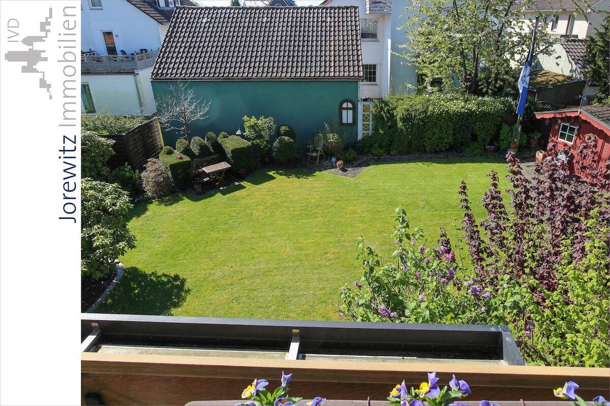 Bielefeld-Brake: Gepflegtes, freistehendes Ein- bis Zweifamilienhaus mit schönem Garten und Garage – Bielefeld – Vorschaubild 9