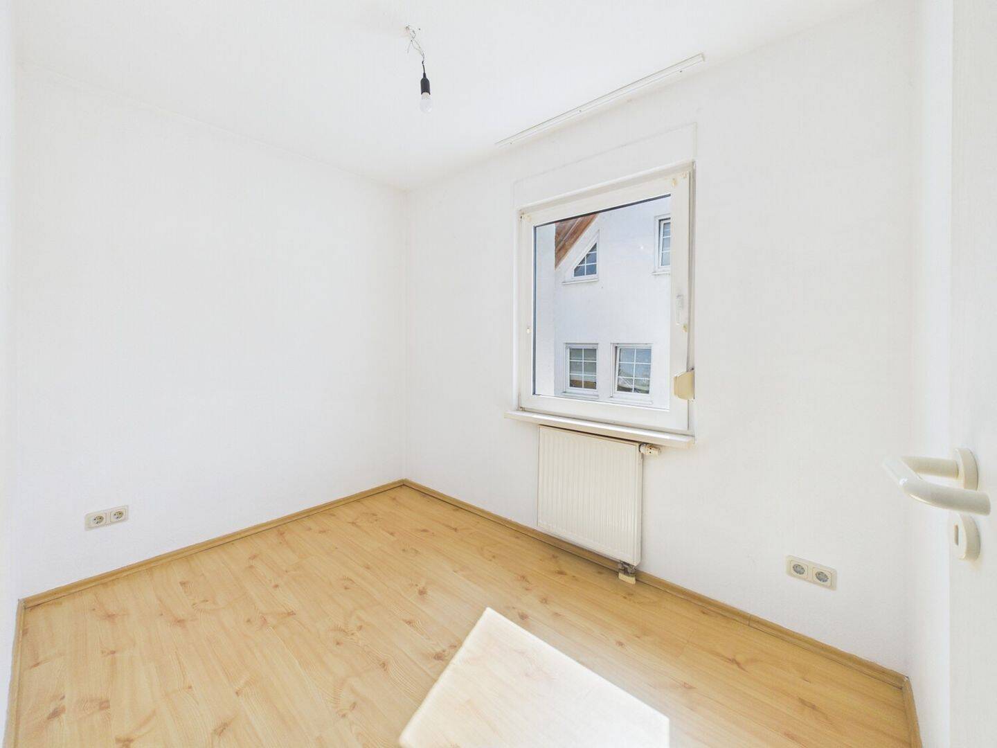 Ruhige Lage in Mainz Laubenheim mit Terrasse, Balkon und eigener Garage – Mainz – Vorschaubild 6