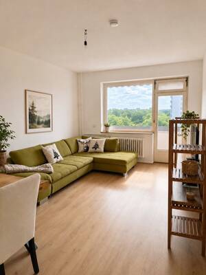 Hochwertig modernisierte 3-Zimmer-Wohnung mit Westbalkon und Weitblick - maklerfrei