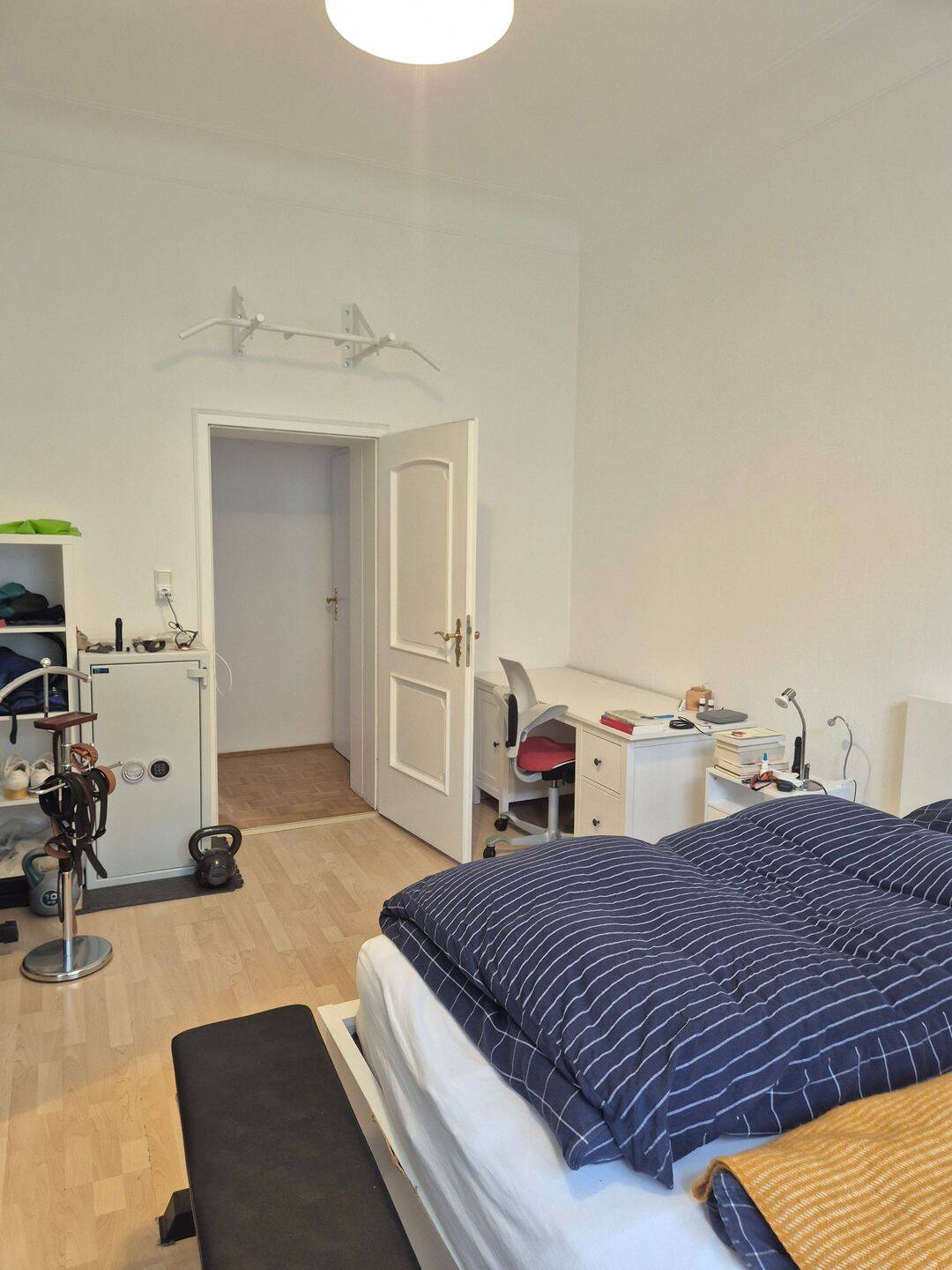 Charmante 2-Zimmer-Wohnung im 1. Obergeschoss eines gepflegten Mehrfamilienhauses – Düsseldorf – Vorschaubild 4