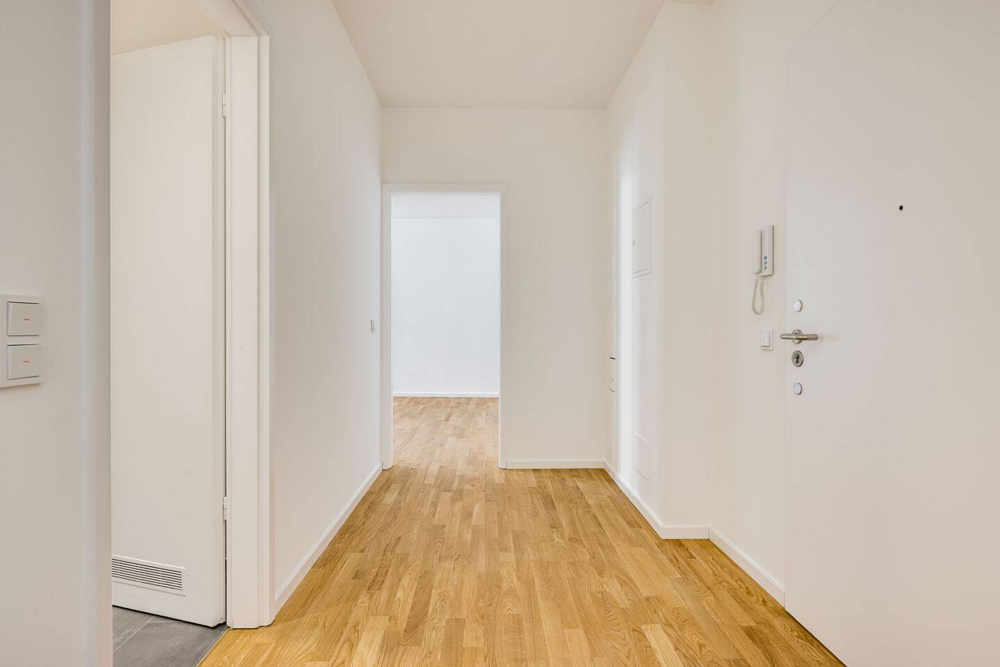 Direkt vom Eigentümer: Top moderne & lichtdurchflutete Wohnung im Herzen von München – München – Vorschaubild 6