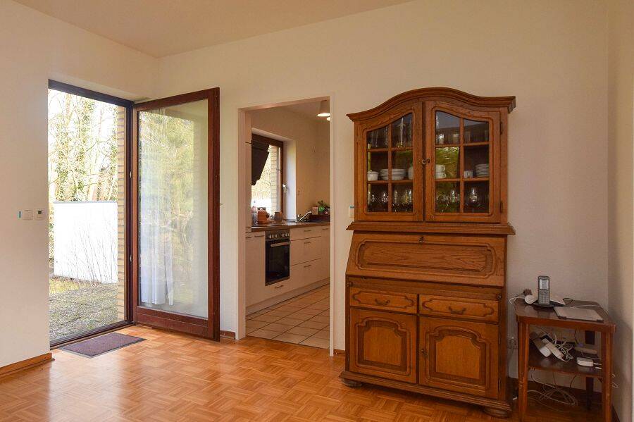 Modernisiertes Einfamilienhaus mit Einliegerwohnung, in idyllischer Lage von Hamburg-Wandsbek... – Hamburg – Vorschaubild 3