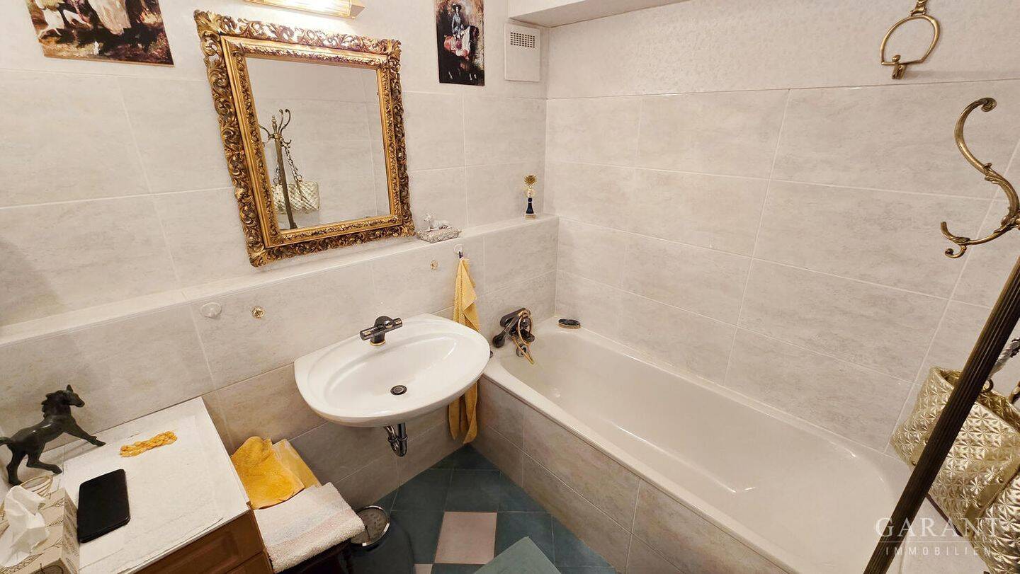 4 Zimmer-Wohnung mit angrenzendem 1 Zimmer-Appartement und Tiefgaragen-Box in S-Botnang – Stuttgart – Vorschaubild 6
