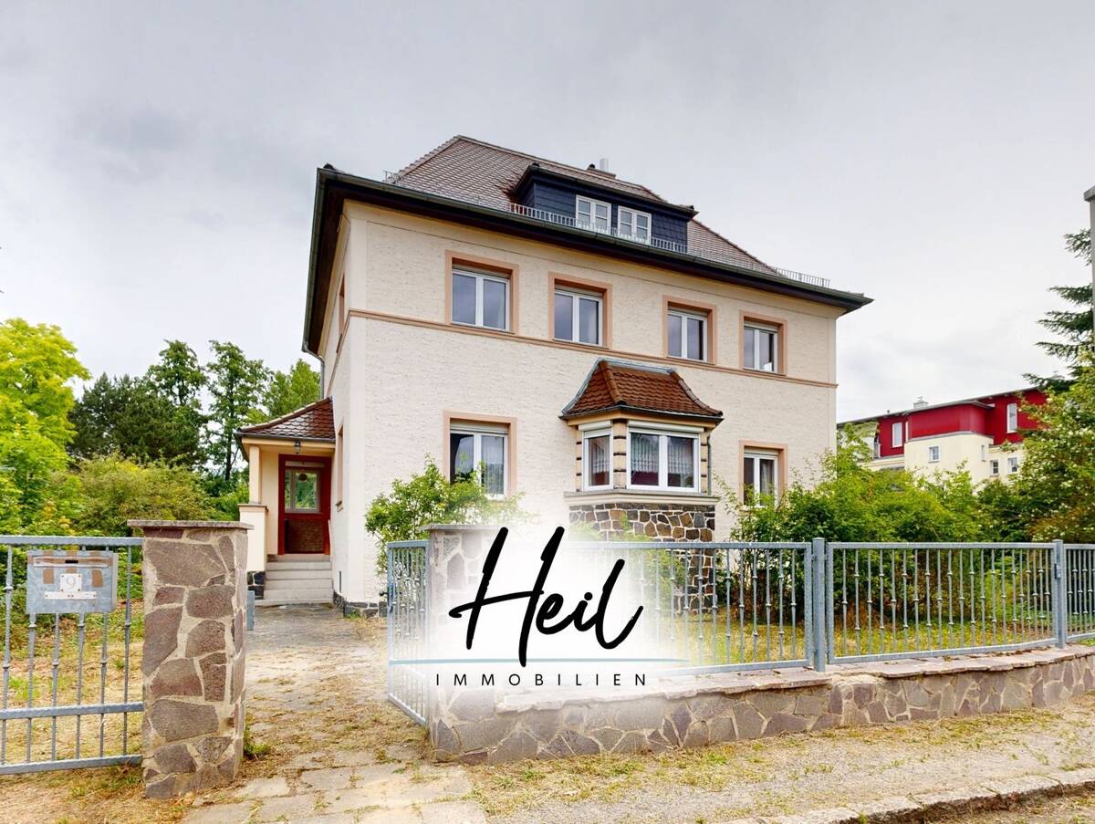 Historisches Herrenhaus mit direkter Seenähe auf 1.910 m² Grundstück – 4249 Leipzig – Bild 1 von 9