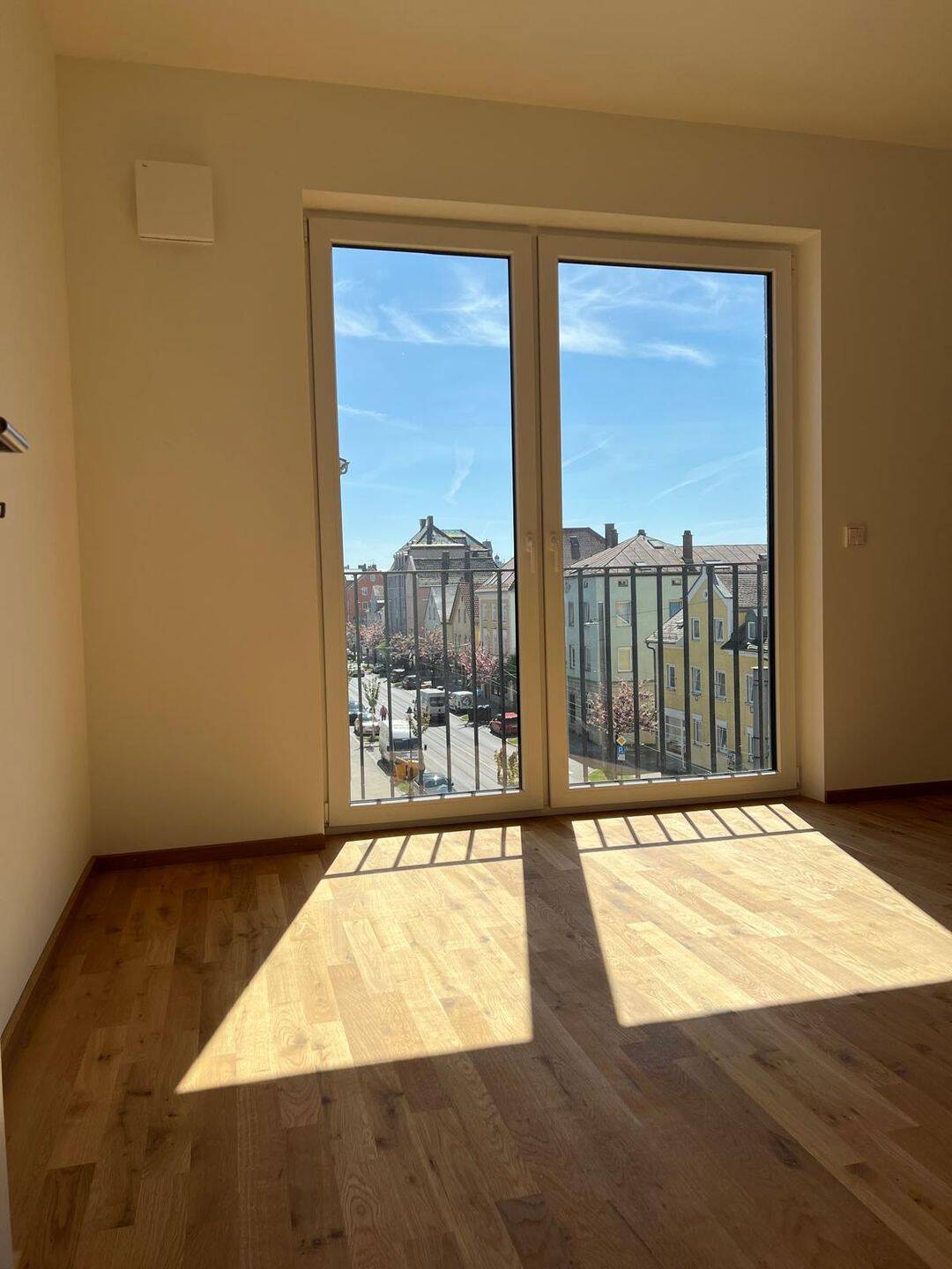 Augsburg-Oberhausen-Süd / Neubau-Erstbezug / 2 ZKB Süd-Loggia / Einbauküche / 1 TG / Lift / 4 Min.zum Oberhauser Bahnhof nach München-Donauwörth – Augsburg – Vorschaubild 6
