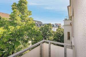 Bezugsfreie 2 Zimmer Doppelbalkon Wohnung provisionsfrei dicht Kudamm zu verkaufen – 10707 Berlin – Vorschaubild 2