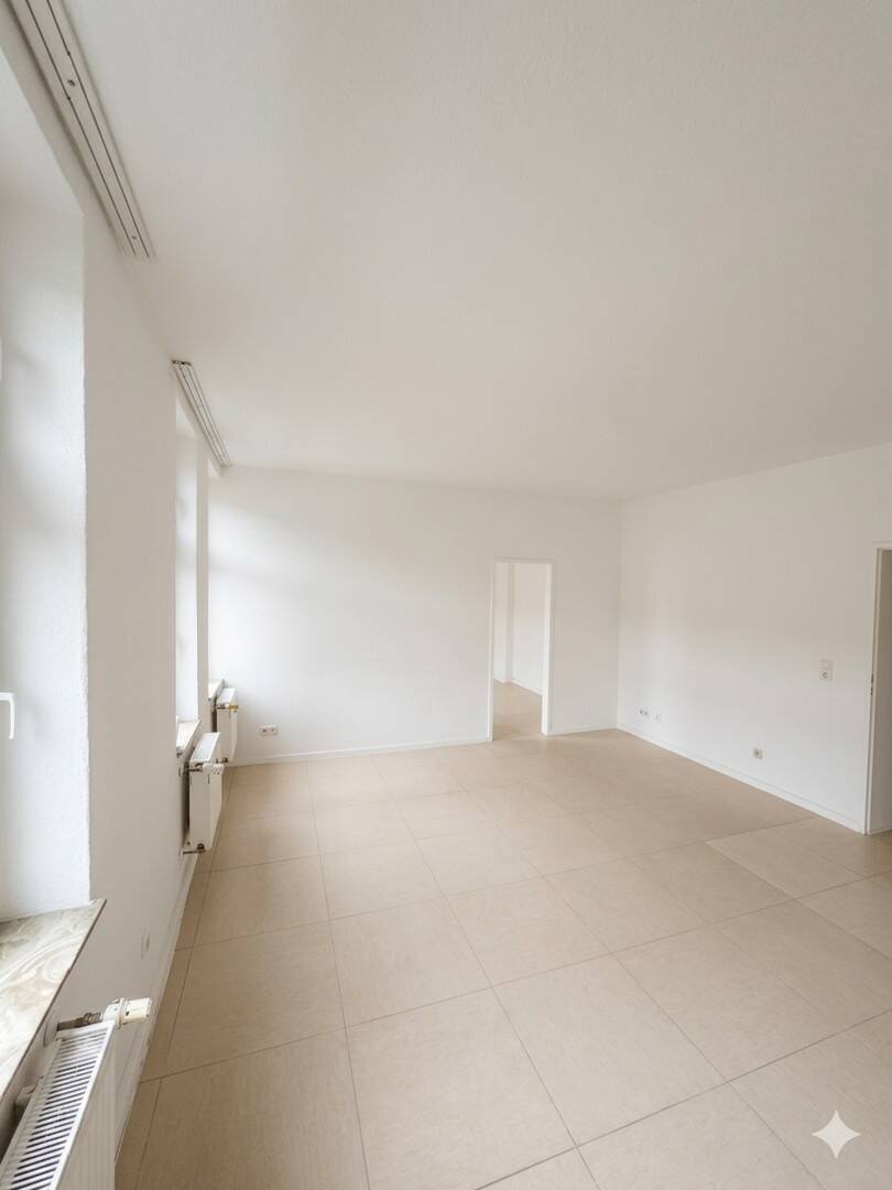 Eigennutz oder Anlage: Leerstehend, ruhig & provisionsfrei mit 2 Balkonen